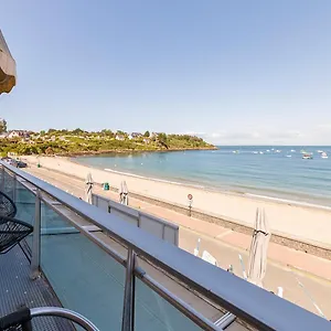 https://les-pieds-dans-leau-appartment-2-vue-mer.inbrittany.com